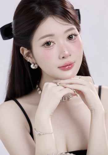 Van-Anh-SN623-copy-2-copy